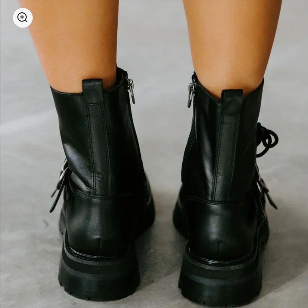 Dolce Vita Ronson Black Leather Lug Sole Lace Up Booties w Buckles Size 7.5 NIB